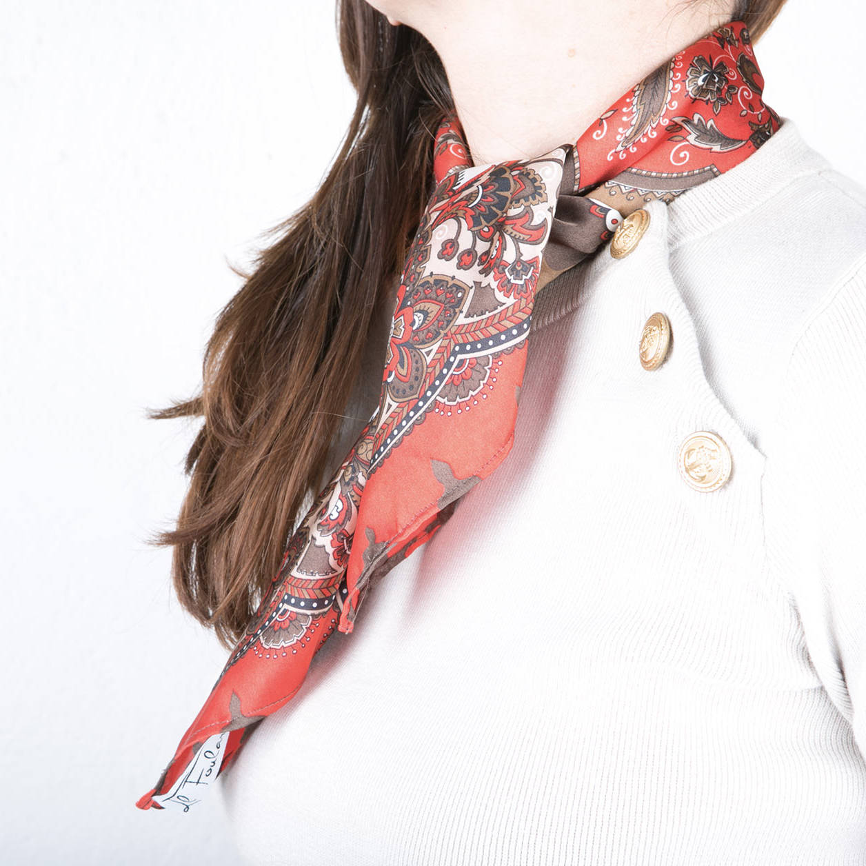 Come indossare il foulard 6 idee facili originali tres chic